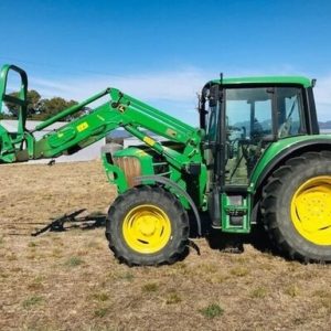 2012 John Deere 6130