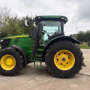2011 John Deere 7230R