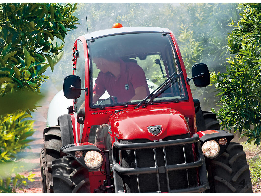 Antonio Carraro 4WD 89hp Tractor - Super Low, Large Rear Wheels! - Image 5