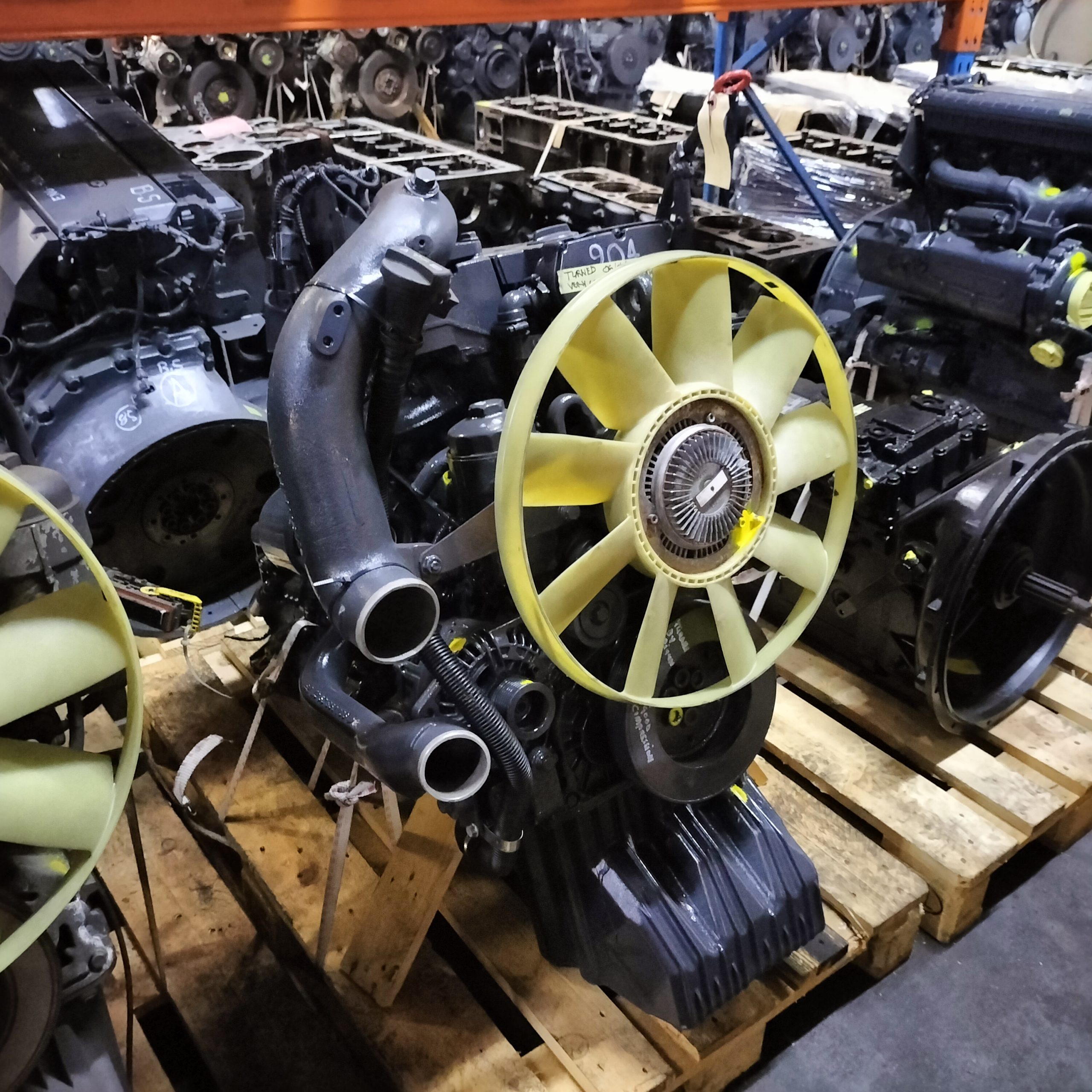 Mercedes OM904 (LA) Truck Engine